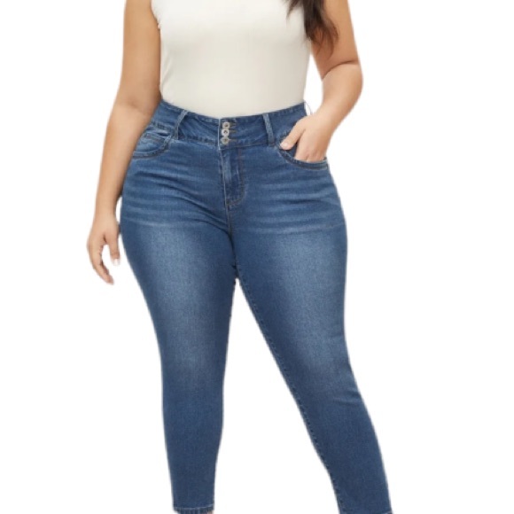 BloomChic Denim - Bloomchic Medium Wash Slim Jeans